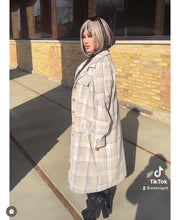 Load image into Gallery viewer, Short Silver &amp; Black with Bangs Synthetic Wig!
